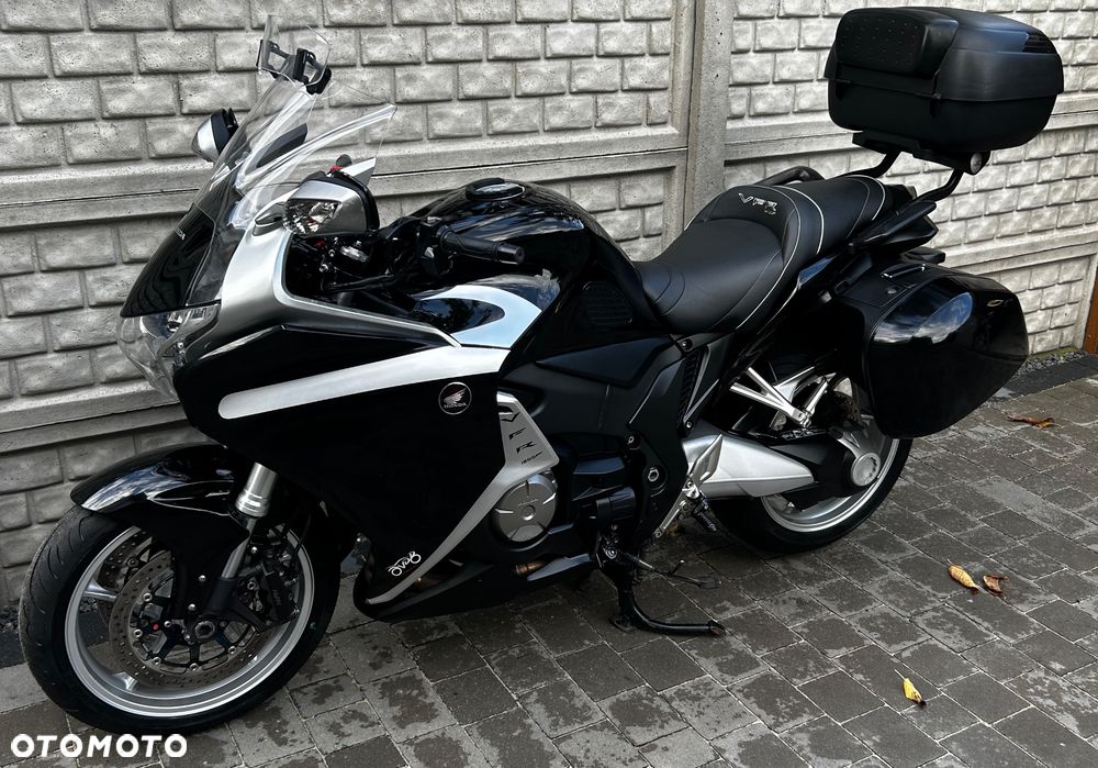 Honda VFR - 26
