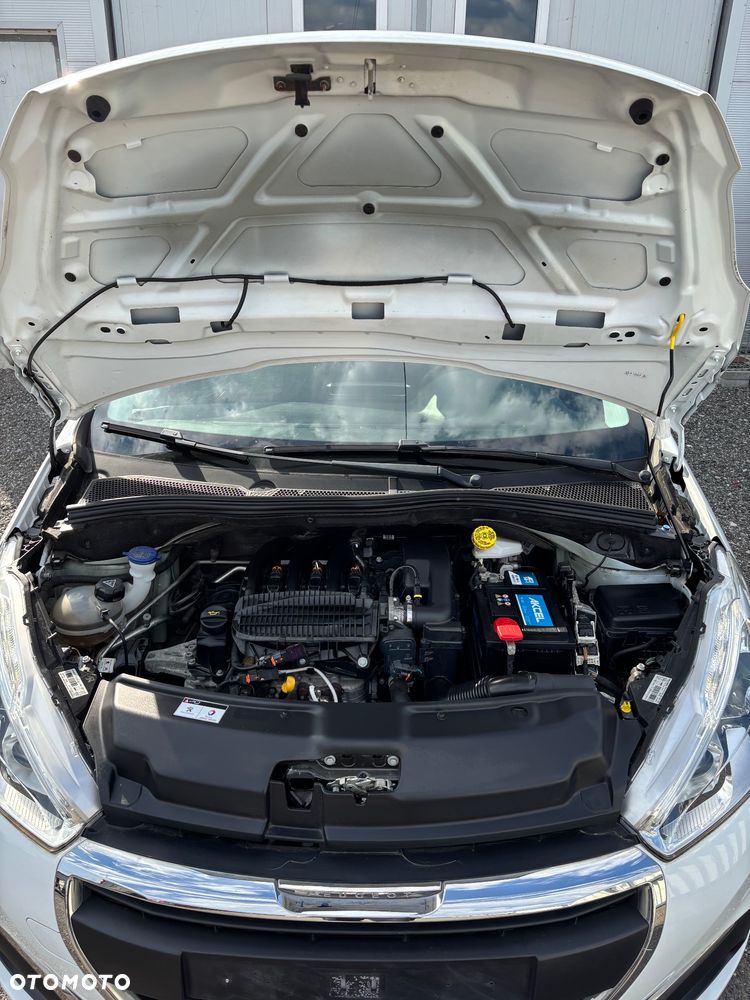 Peugeot 208 - 9