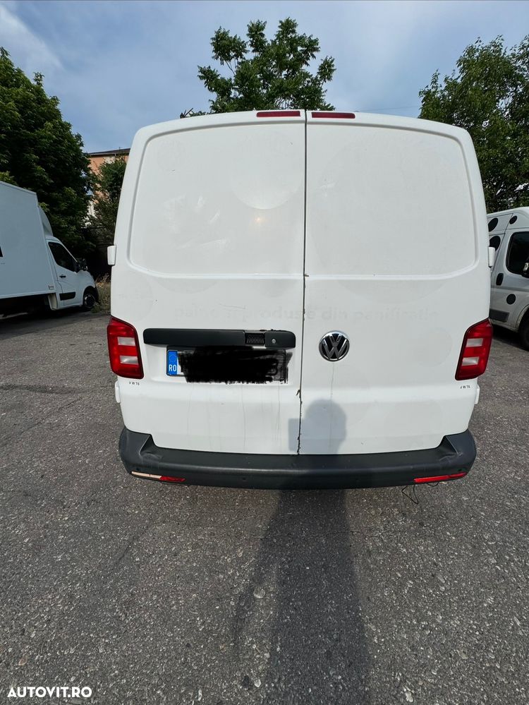Volkswagen Transporter - 4