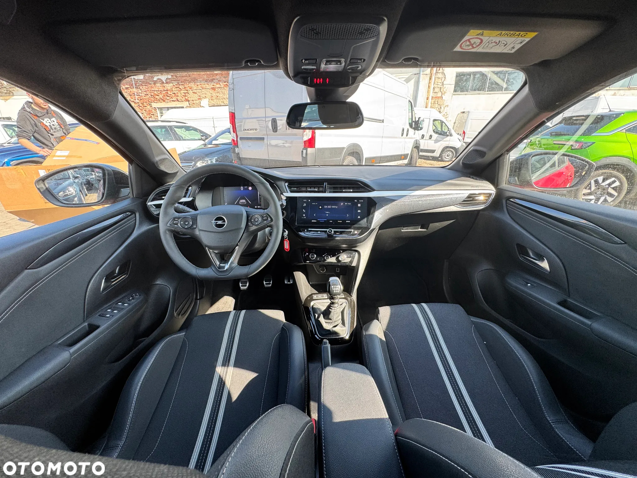 Opel Corsa 1.2 GS S&S - 5