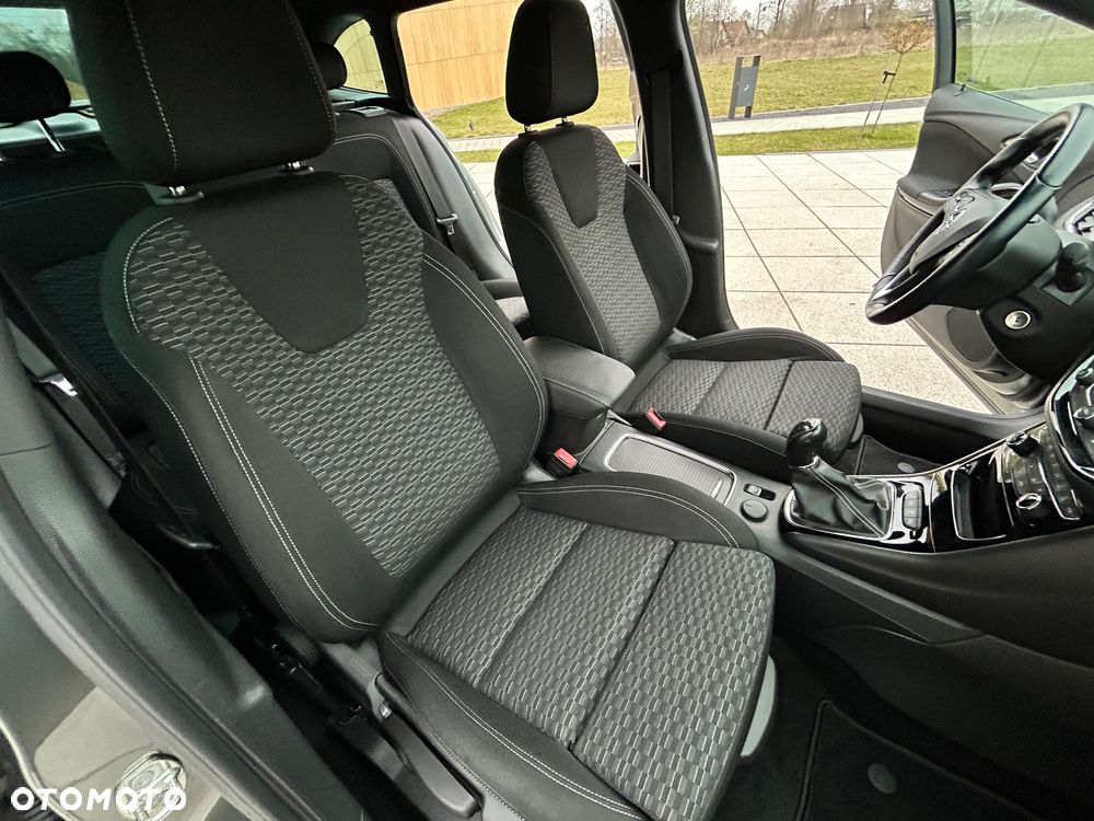 Opel Astra 1.4 Turbo Start/Stop Edition - 26