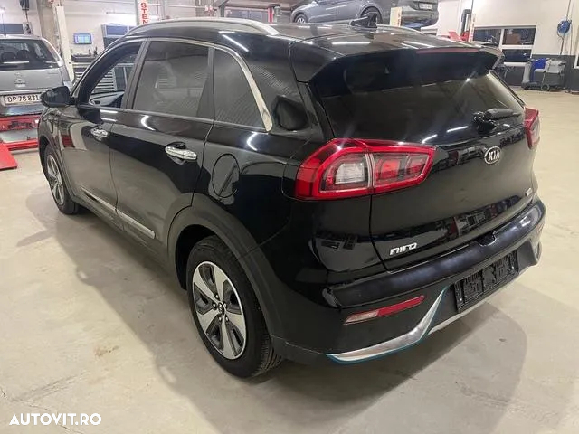Kia Niro 1.6 GDI PHEV 2WD Aut. Spirit - 4