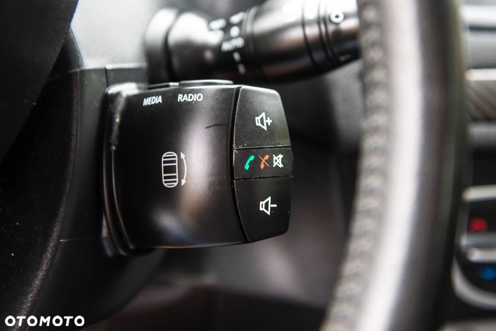 Renault Megane 1.6 16V 100 TomTom Edition - 28
