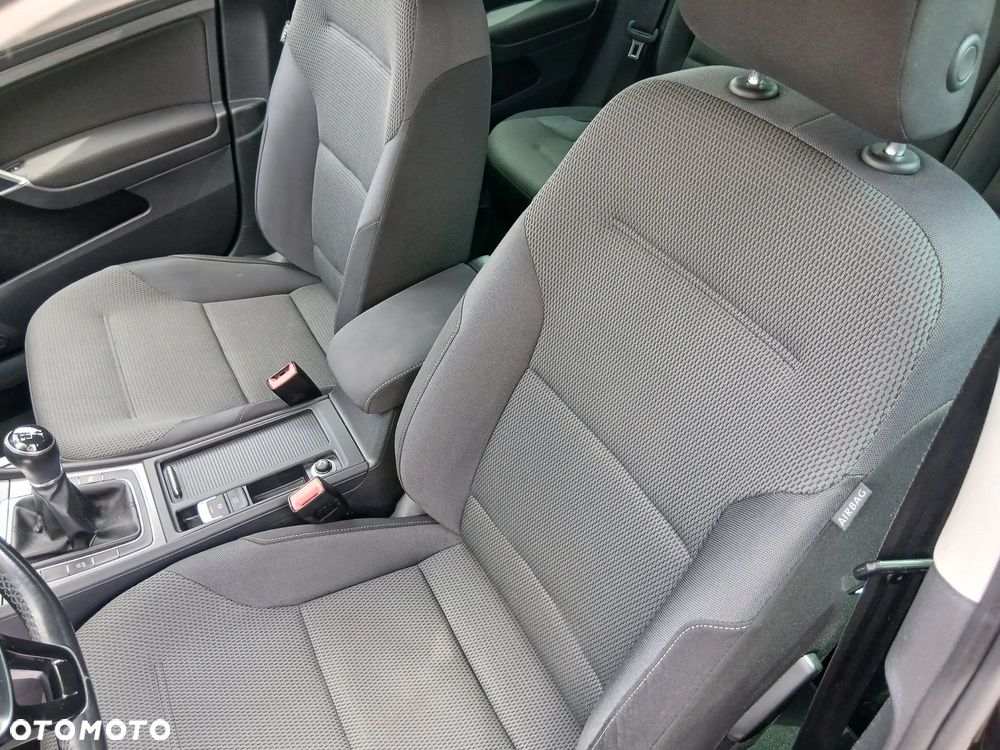 Volkswagen Golf 1.6 TDI BlueMotion Technology Comfortline - 17