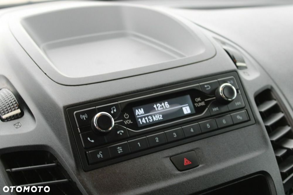 Ford Transit Connect - 23