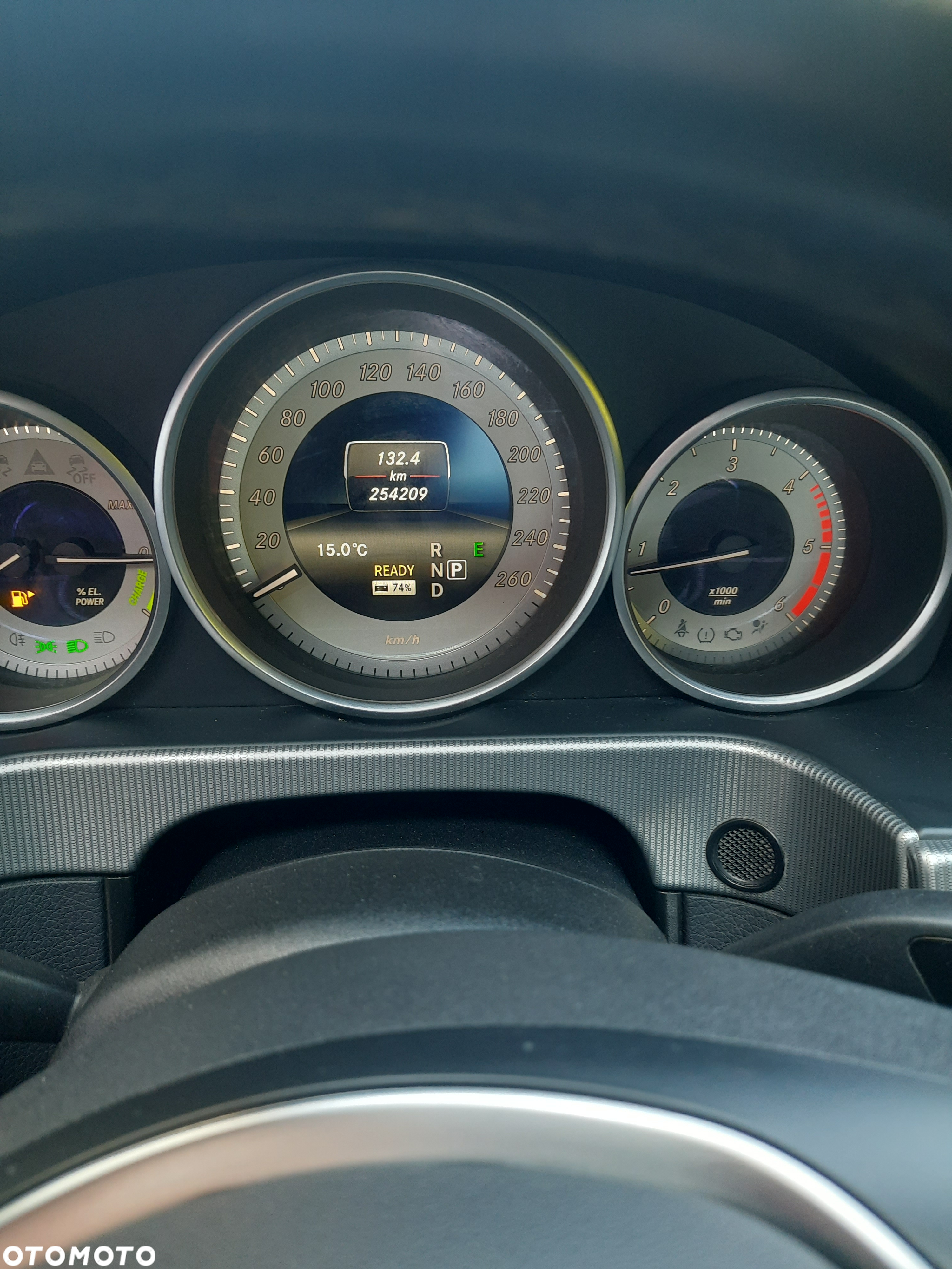 Mercedes-Benz Klasa E 300 T BlueTEC HYBRID 7G-TRONIC - 11