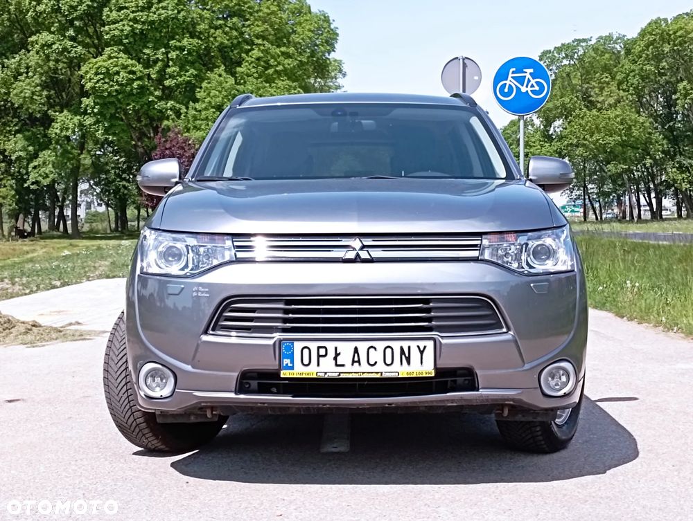 Mitsubishi Outlander 2.0 4WD Top - 7