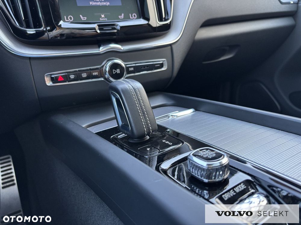Volvo XC 60 - 16