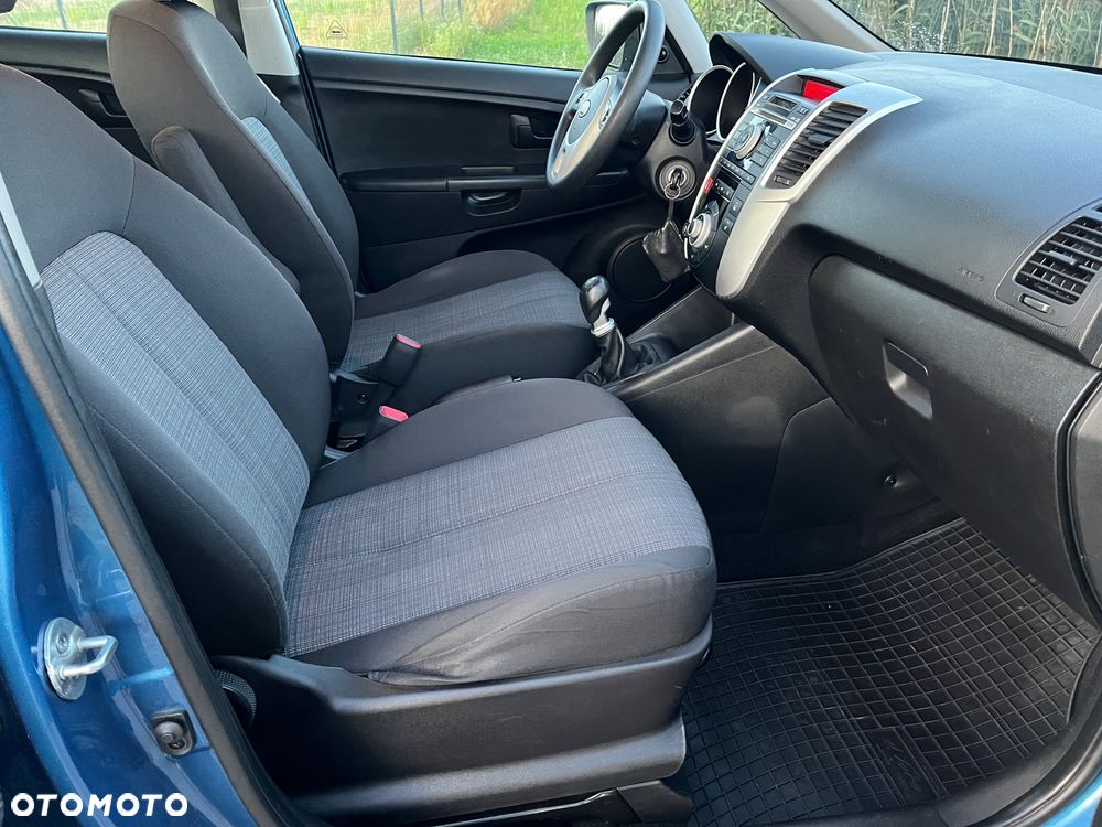 Kia Venga 1.4 Business Line - 9
