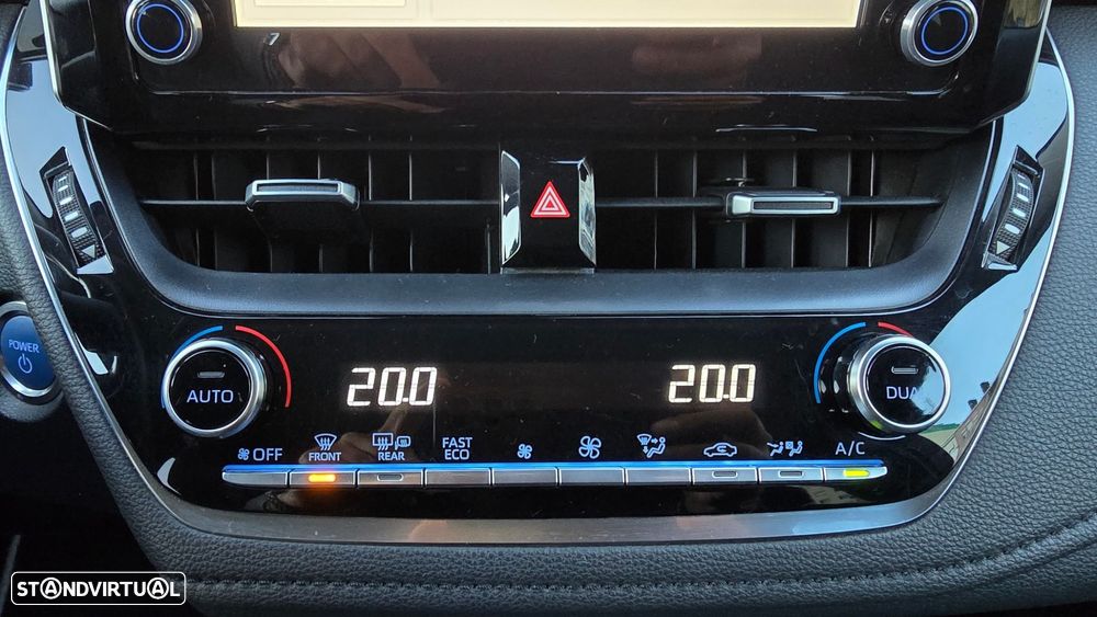 Toyota Corolla SD 1.8 Hybrid Comfort - 28