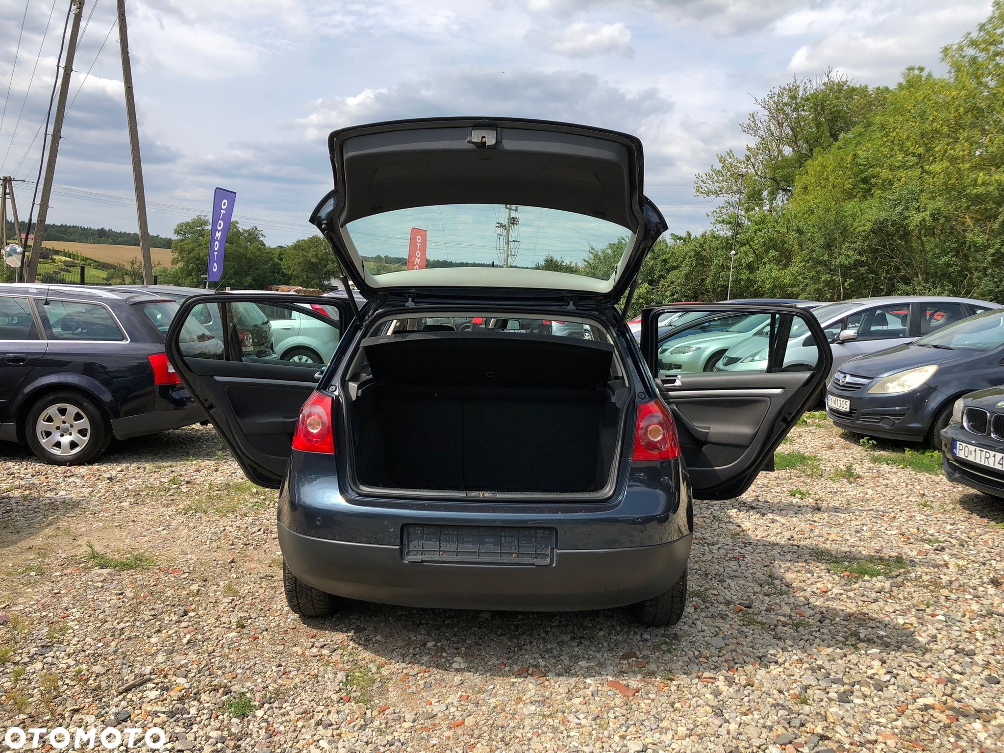 Volkswagen Golf 2.0 TDI DSG Sportline - 23