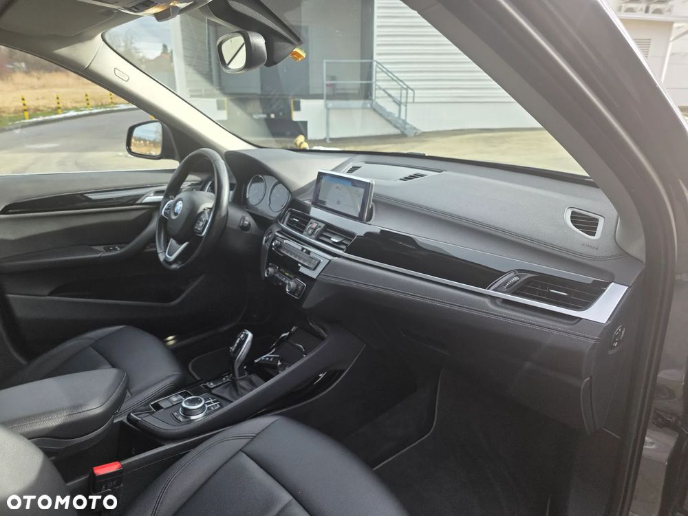 BMW X1 xDrive18d Advantage - 12