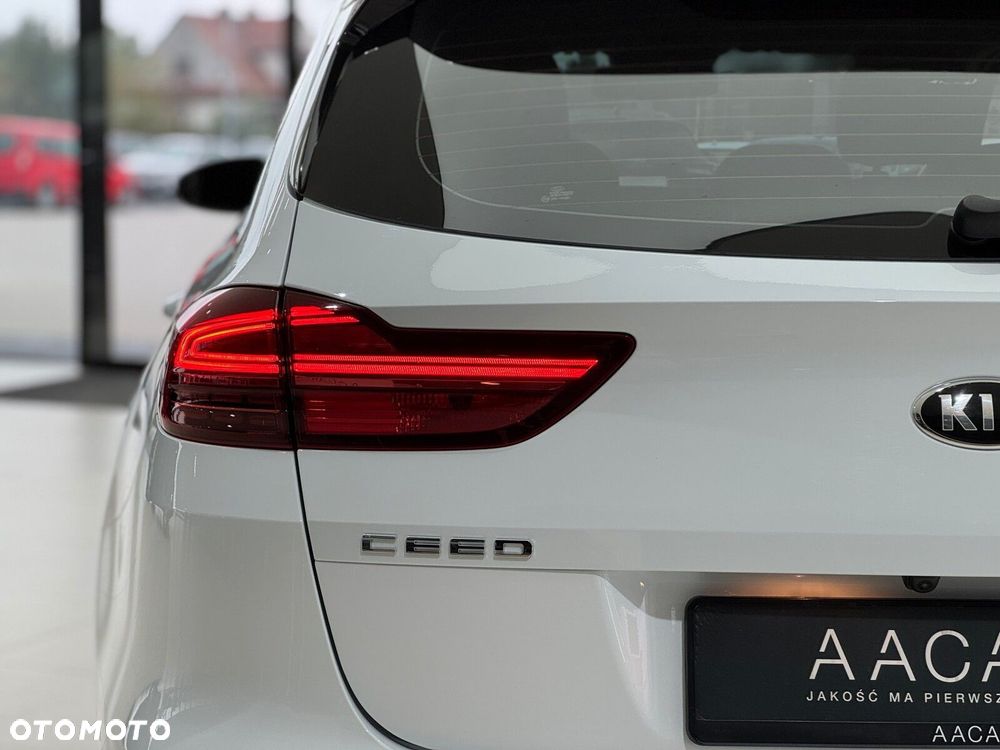 Kia Ceed - 39