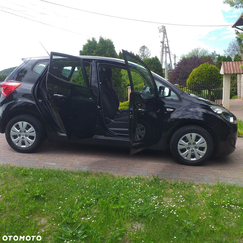 Hyundai ix20 1.4 blue Comfort - 12