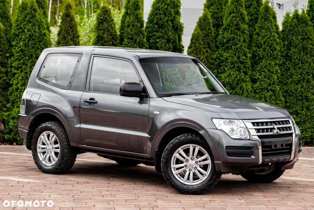 Mitsubishi Pajero 3.2 DI-D Automatik Final Edition - 4