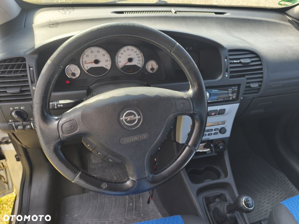 Opel Zafira - 6