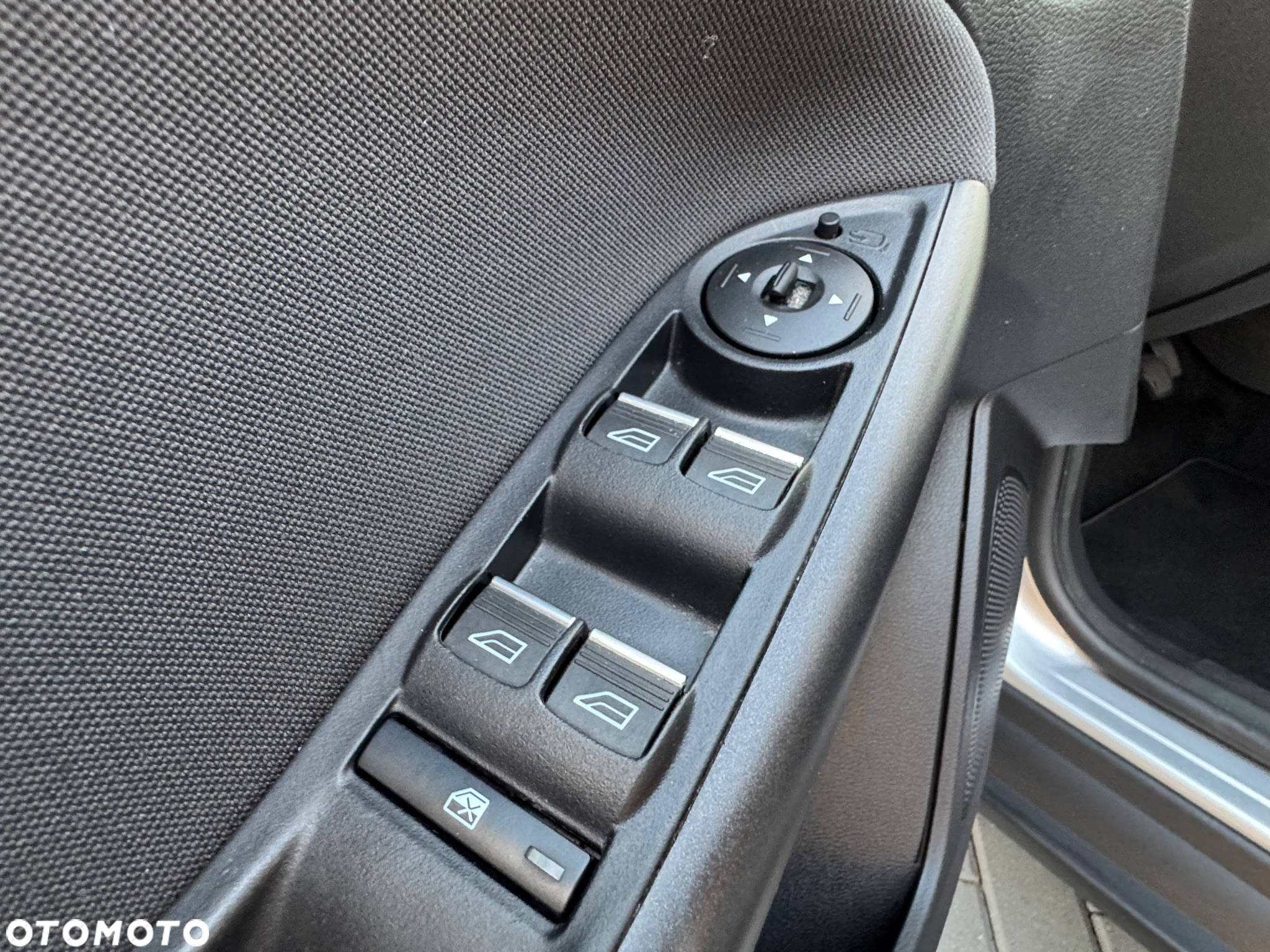 Ford Focus 1.5 EcoBoost Active - 22