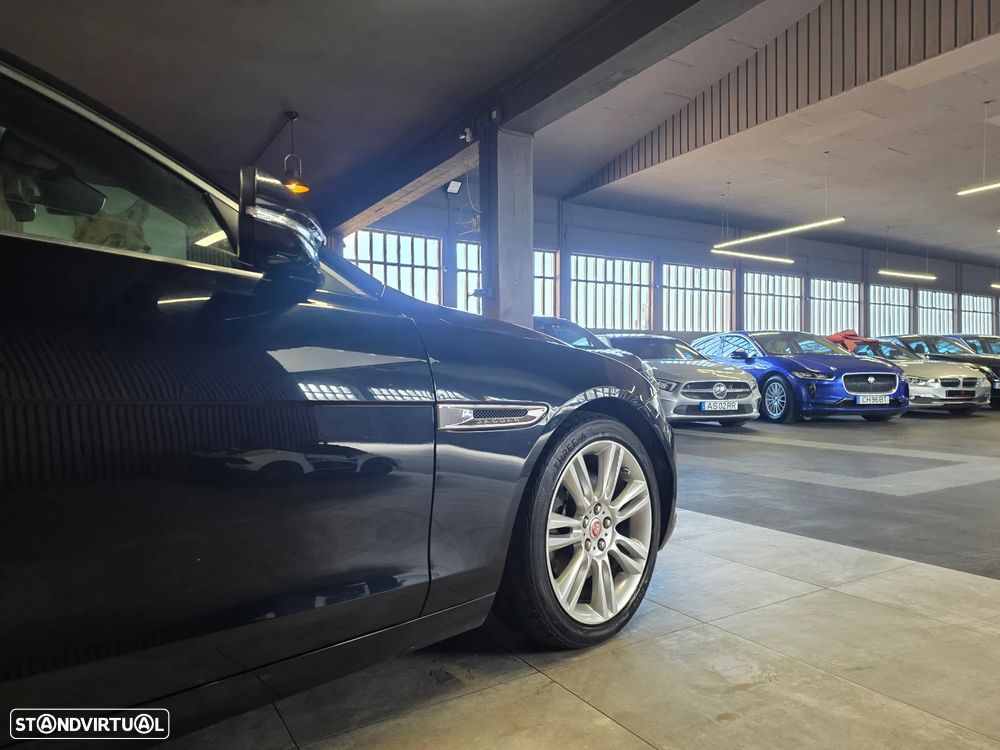Jaguar XE E-Performance Aut. Prestige - 19