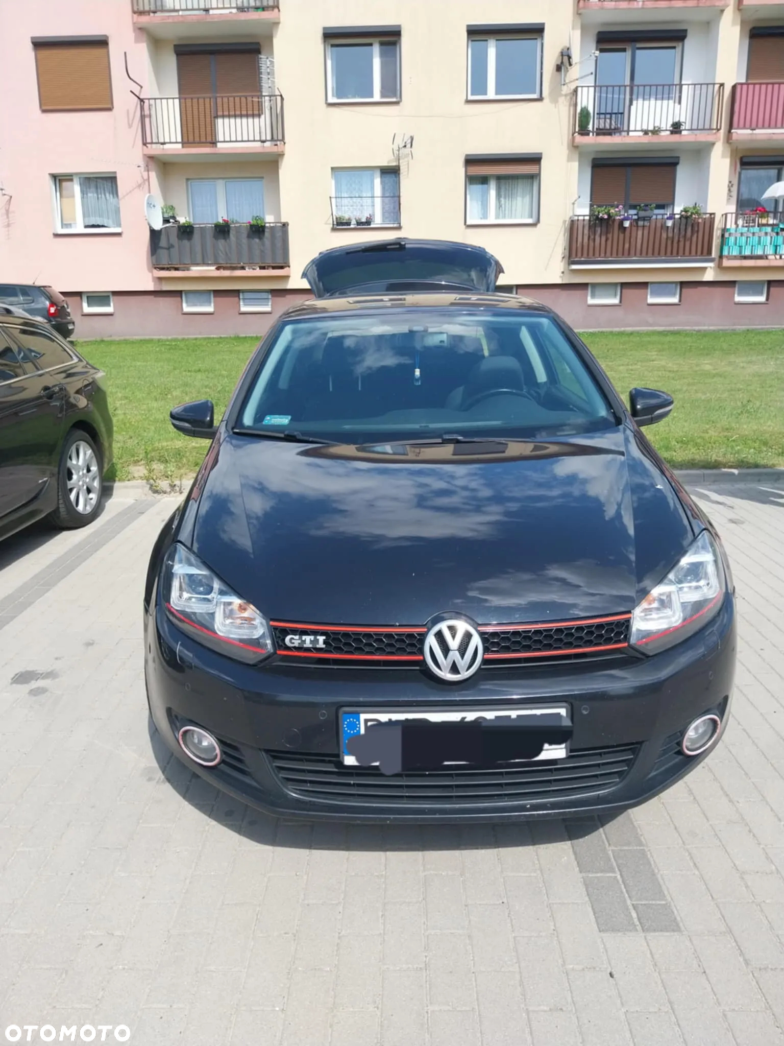 Volkswagen Golf - 2