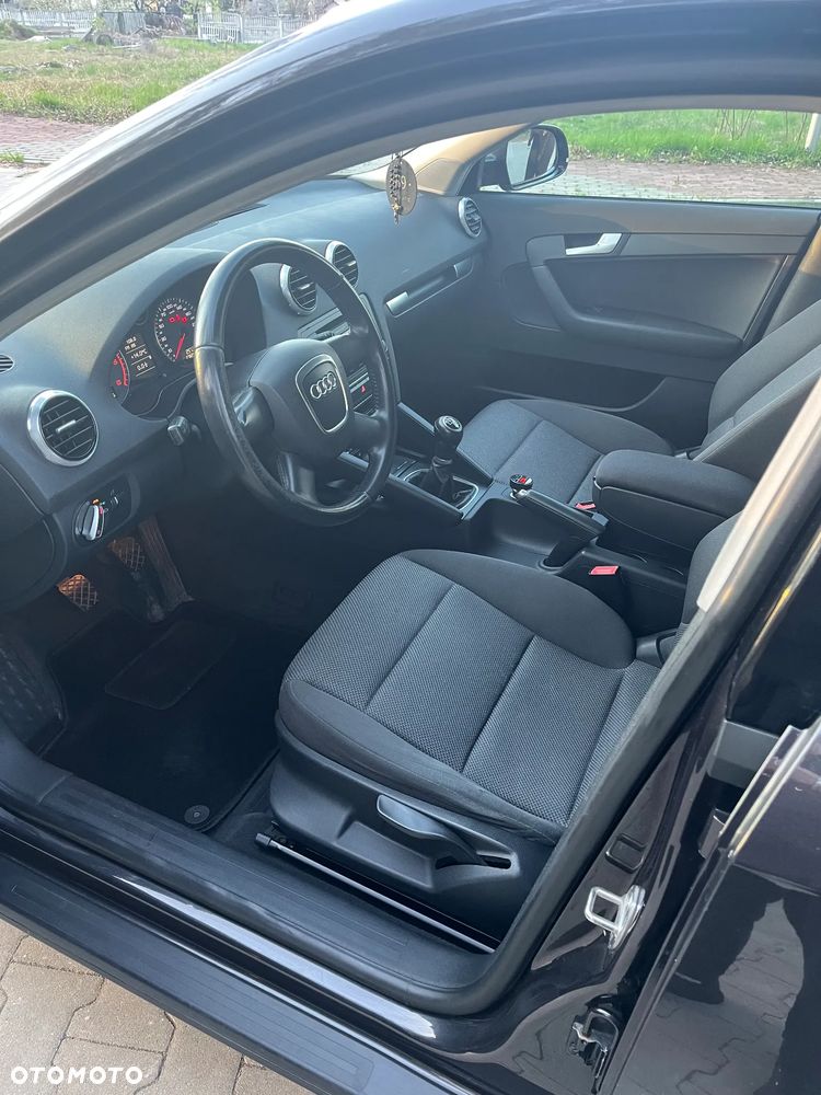 Audi A3 Sportback 2.0 TDI DPF Ambition - 7