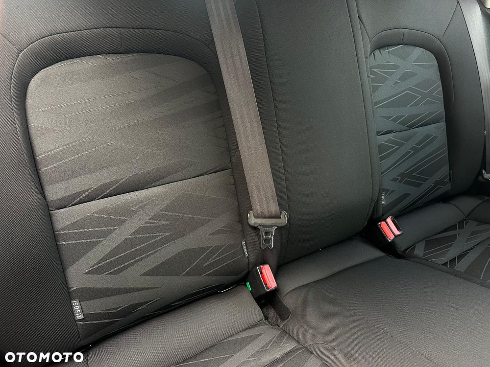 Kia Ceed - 25