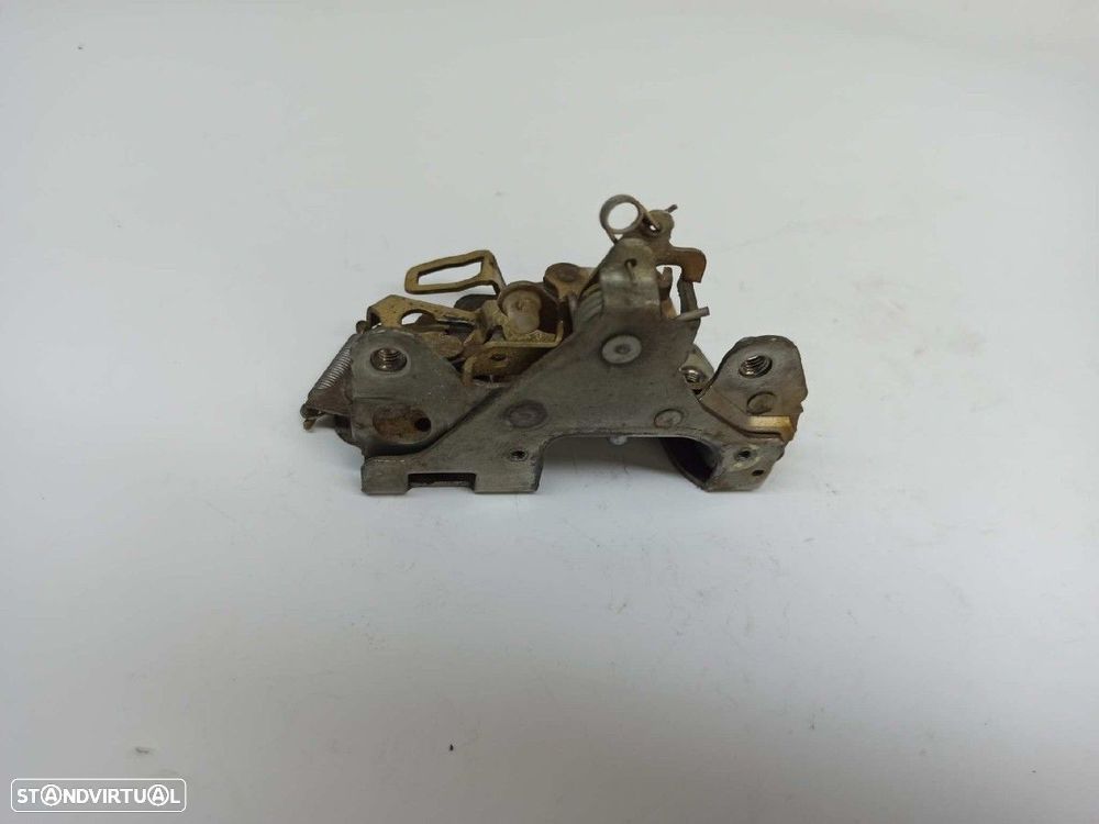 FECHADURA PORTA TRASEIRA DIREITA MERCEDES CLASE E (W123) BERLINA+COUPE D 300 - 2