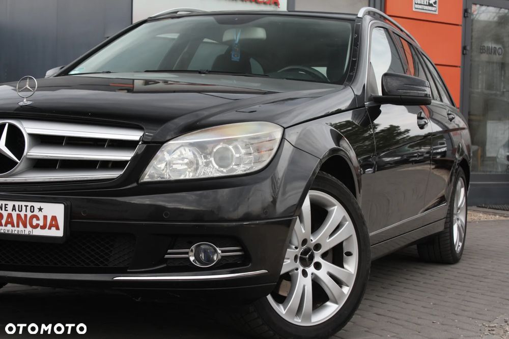 Mercedes-Benz Klasa C 180 CGI BlueEFFICIENCY Avantgarde - 11