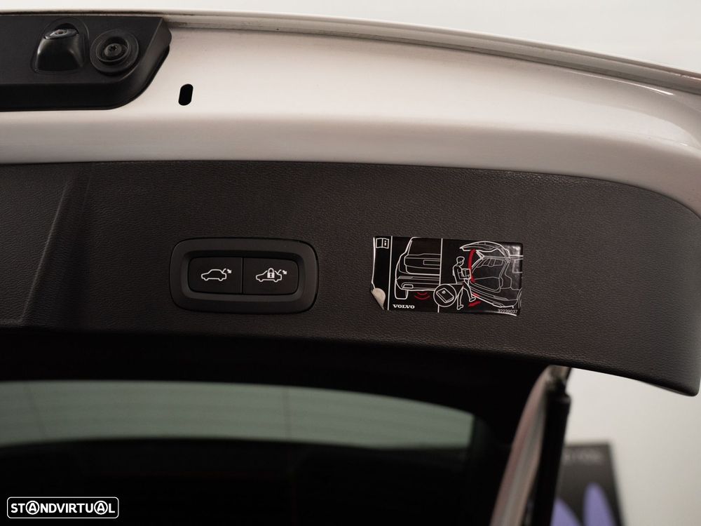 Volvo XC 40 1.5 T5 PHEV R-Design Expression - 13