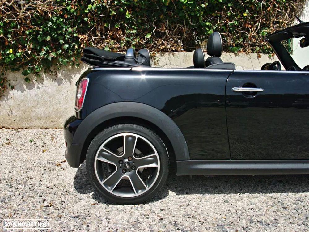 MINI Cabrio Cooper S - 11