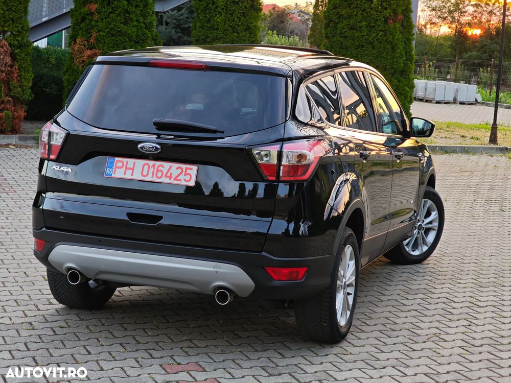 Ford Kuga 2.0 TDCi Powershift 4WD Titanium - 5