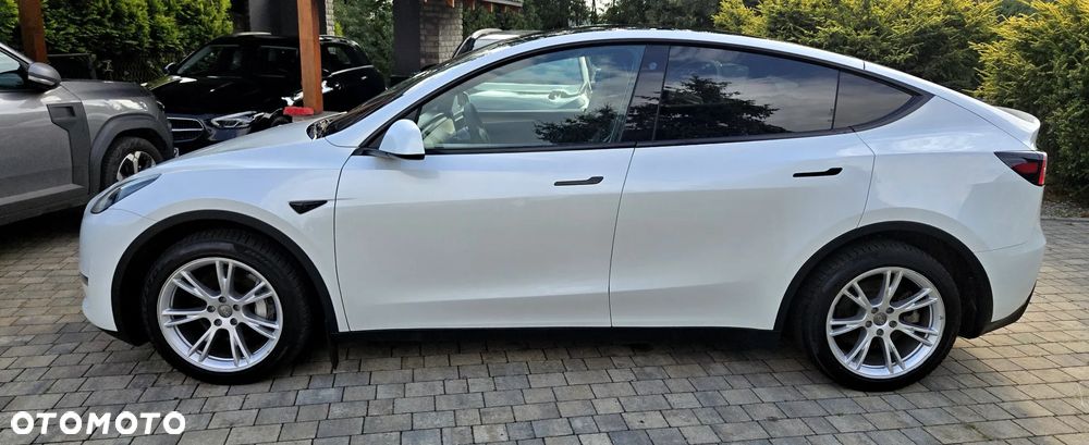 Tesla Model Y Long Range Dual Motor AWD - 20