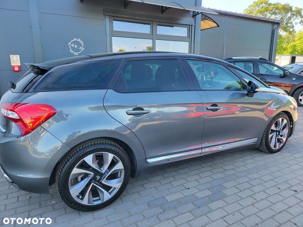 Citroën DS5 HDi 165 Business - 32