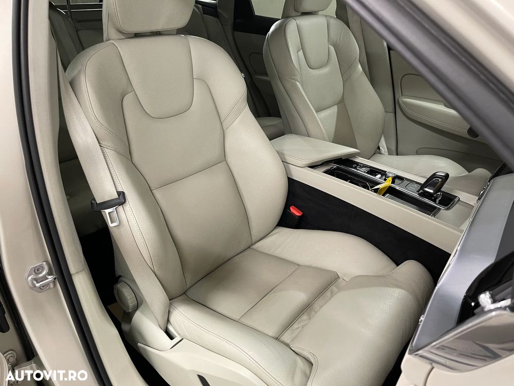 Volvo XC 60 T6 AWD Recharge Geartronic Inscription Expression - 10