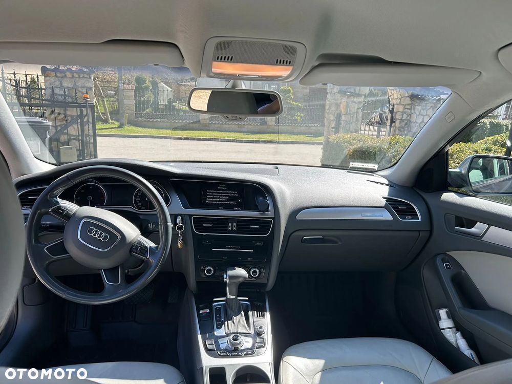 Audi A4 Limousine - 15