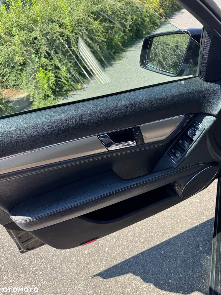 Mercedes-Benz Klasa C 200 CDI DPF Automatik Avantgarde - 13