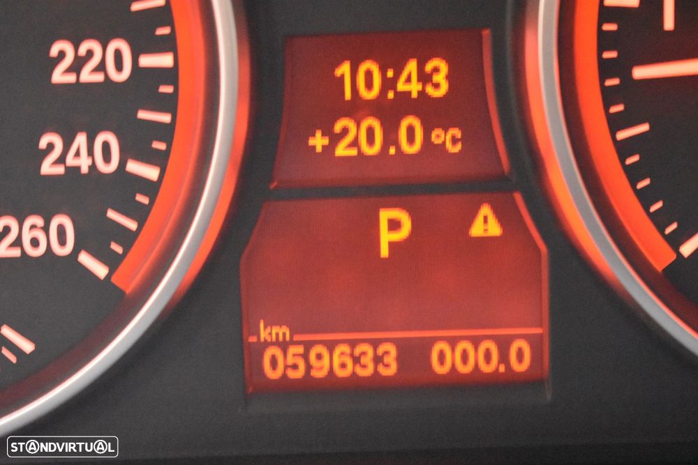 BMW X1 16 d sDrive Auto Pack M - 30