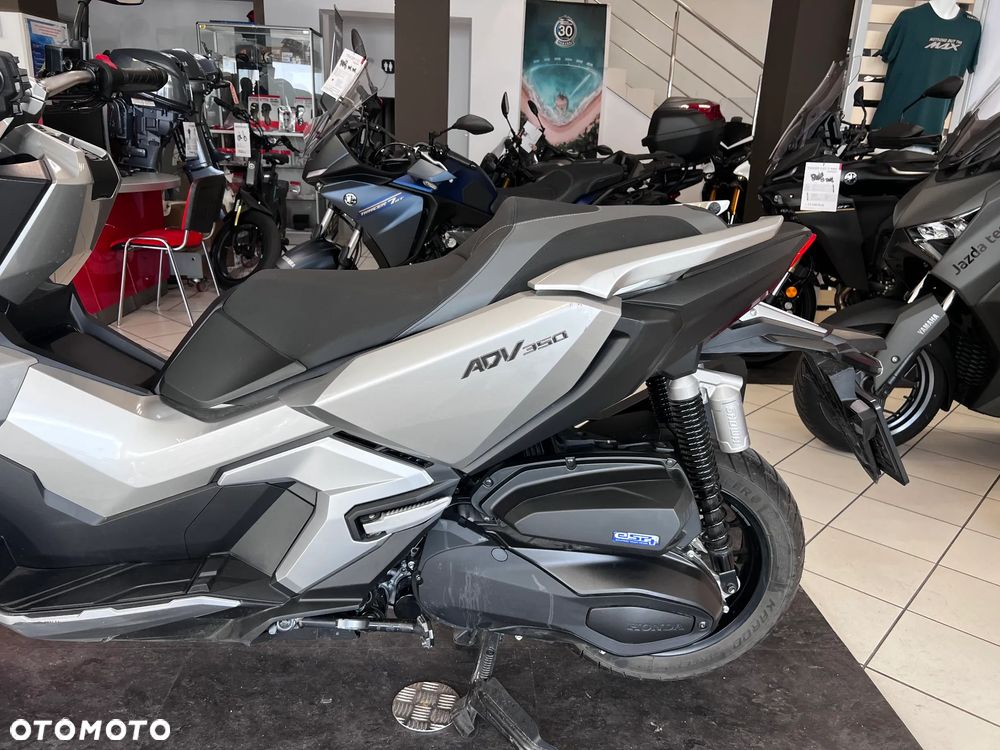 Honda ADV350 - 10