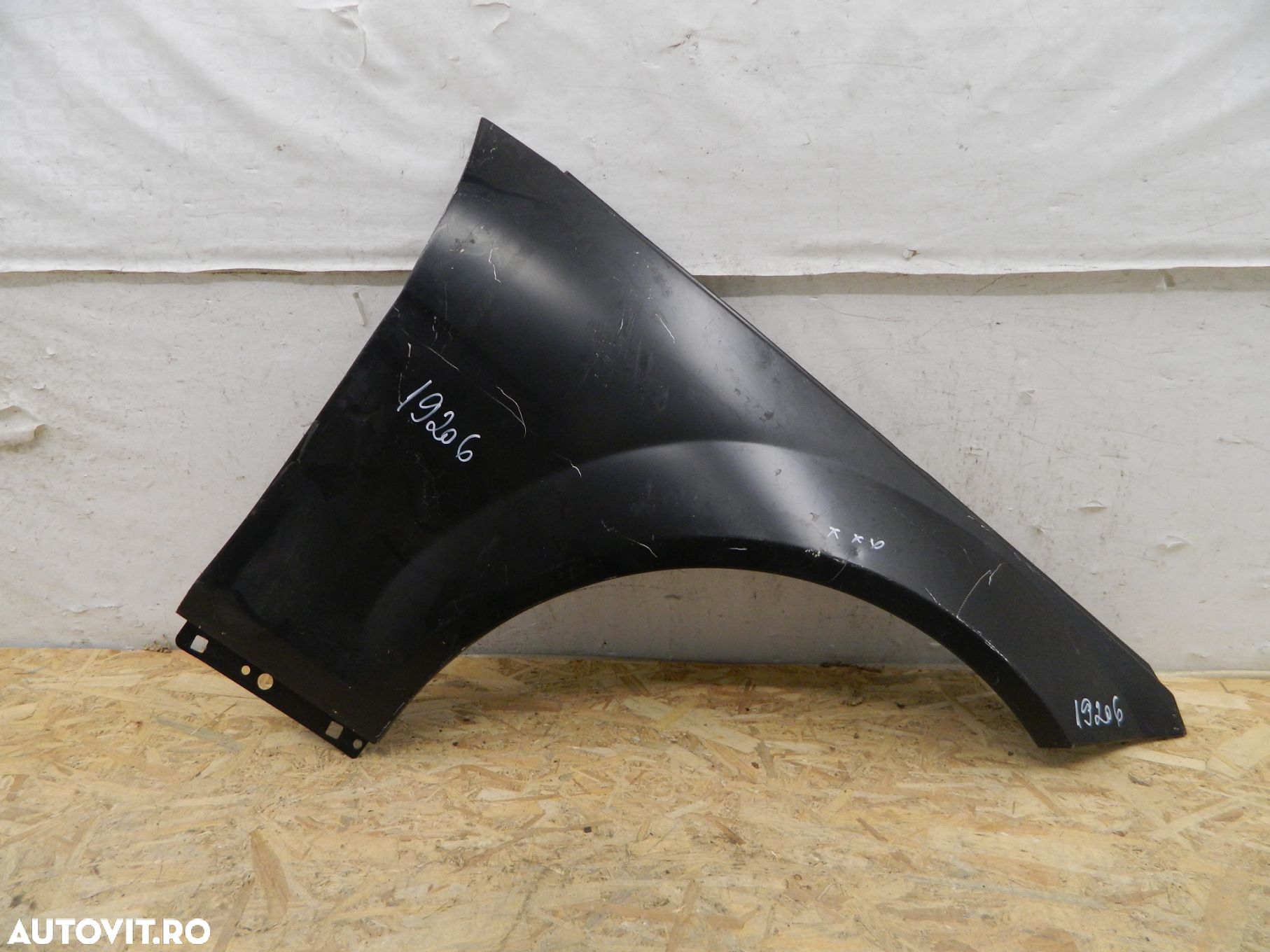 Aripa dreapta fata, Mercedes C-Class W204, 2007, 2008, 2009, 2010, 2011, 2012, 2013. - 1