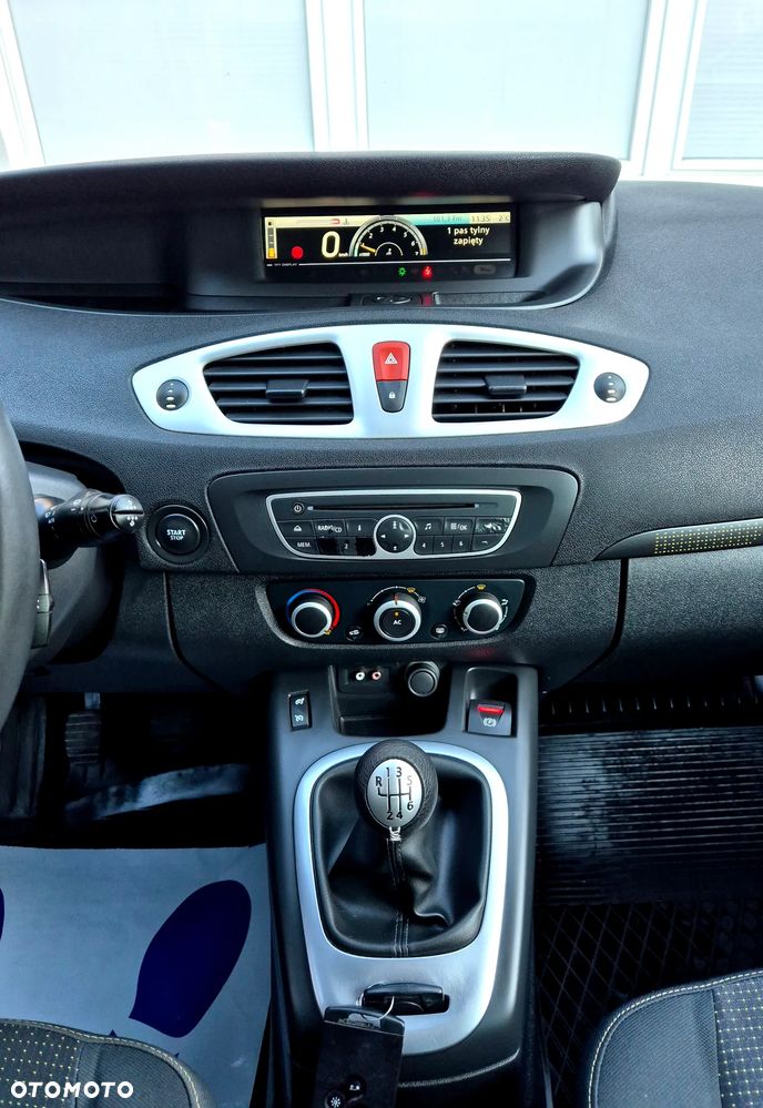 Renault Scenic TCe 130 Dynamique - 20