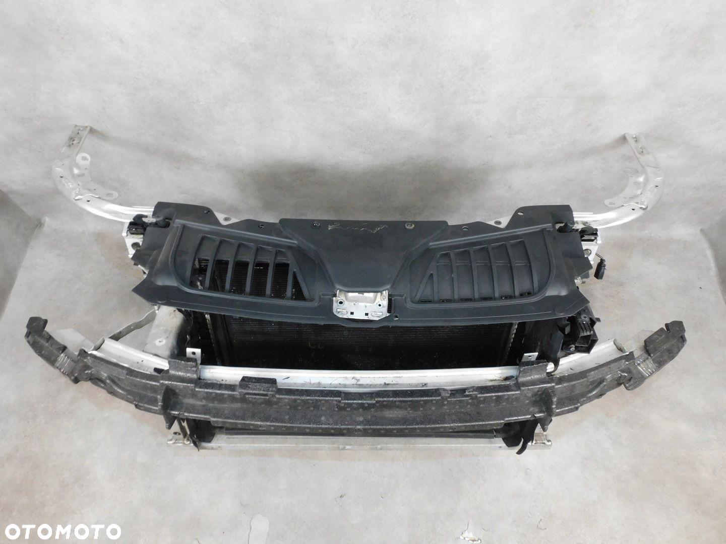 AUDI A8 D5 4N WZMOCNIENIE PAS PRZÓD CHŁODNICE KOMPLET 3.0 - 7