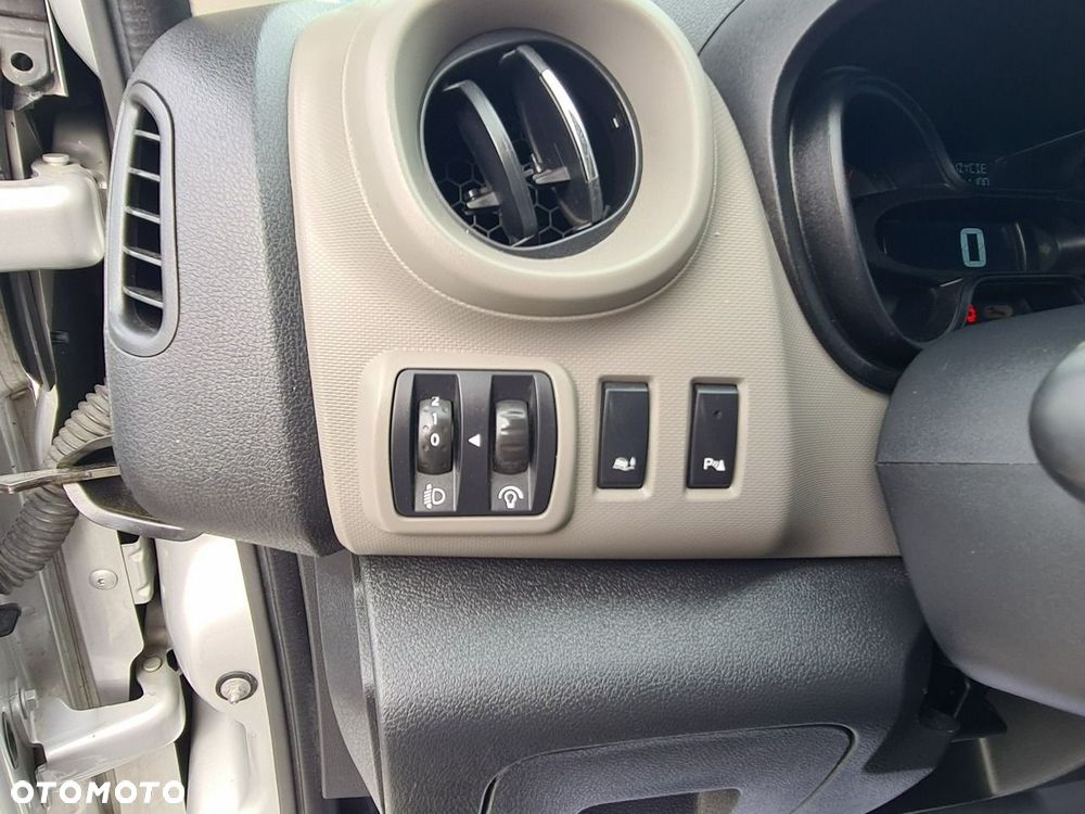 Renault Trafic - 13