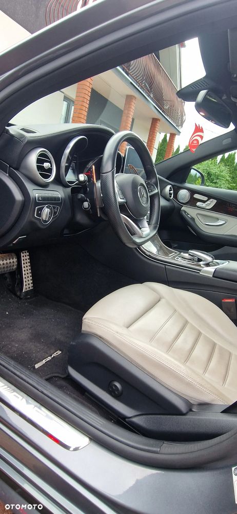 Mercedes-Benz Klasa C AMG 43 4-Matic - 15