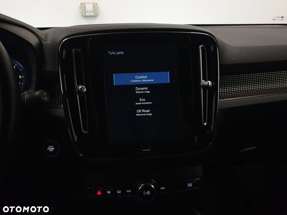 Volvo XC 40 D3 AWD Inscription - 24