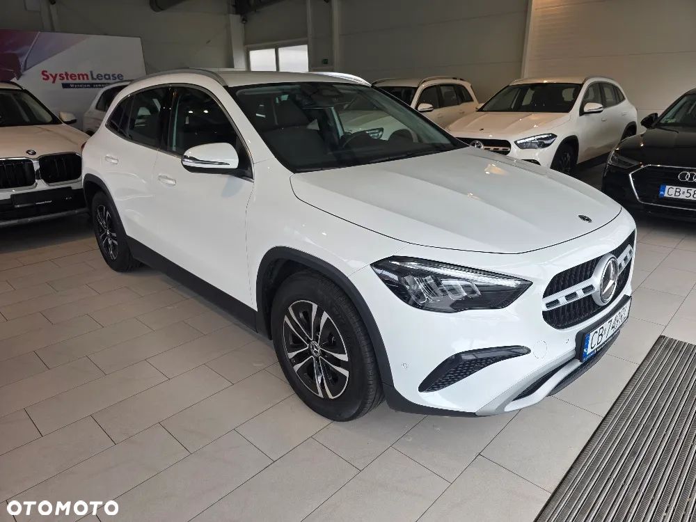 Mercedes-Benz GLA 200 Style - 6