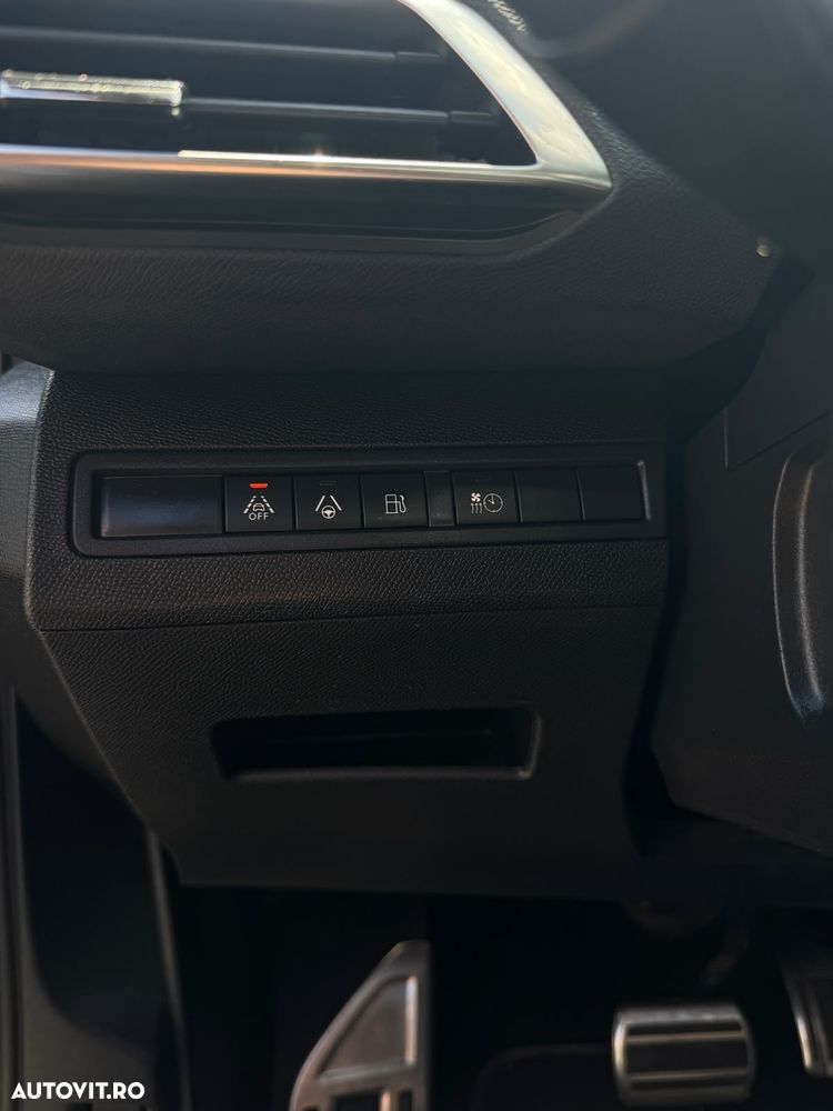 Peugeot 3008 PHEV 225 EAT8 GT - 4