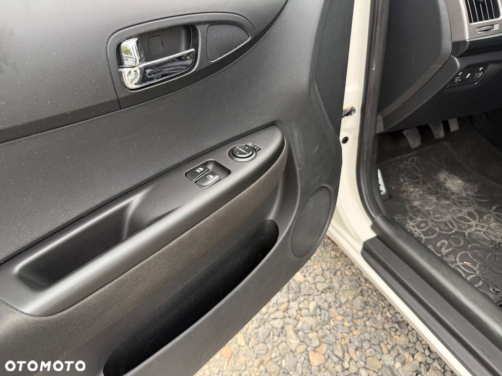 Hyundai i20 - 13