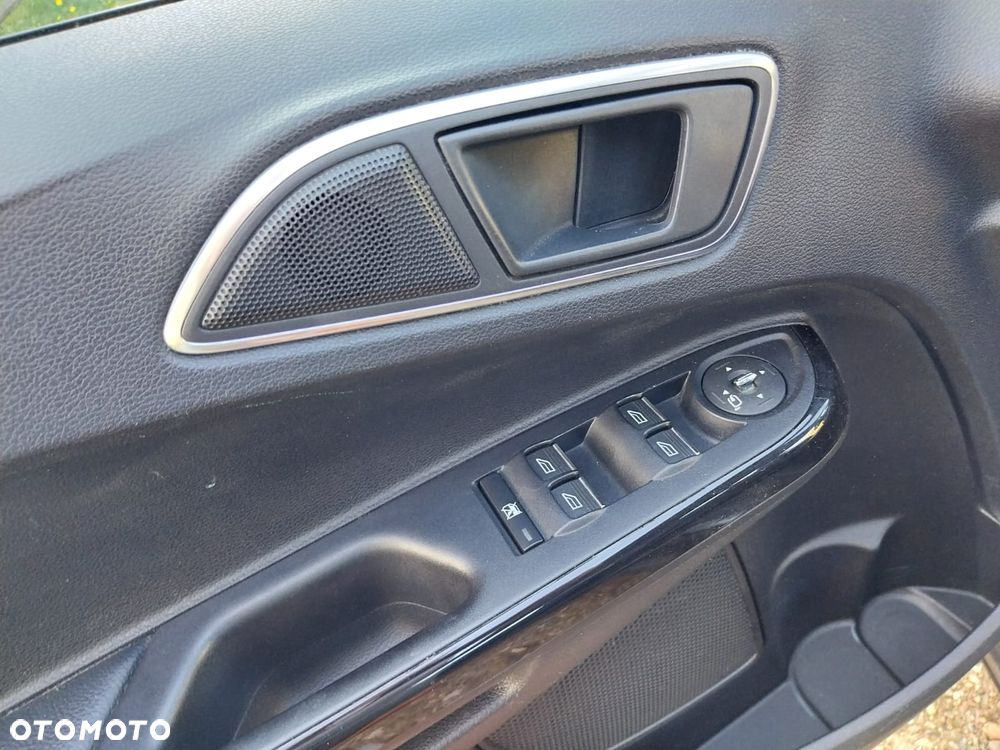 Ford B-MAX - 24