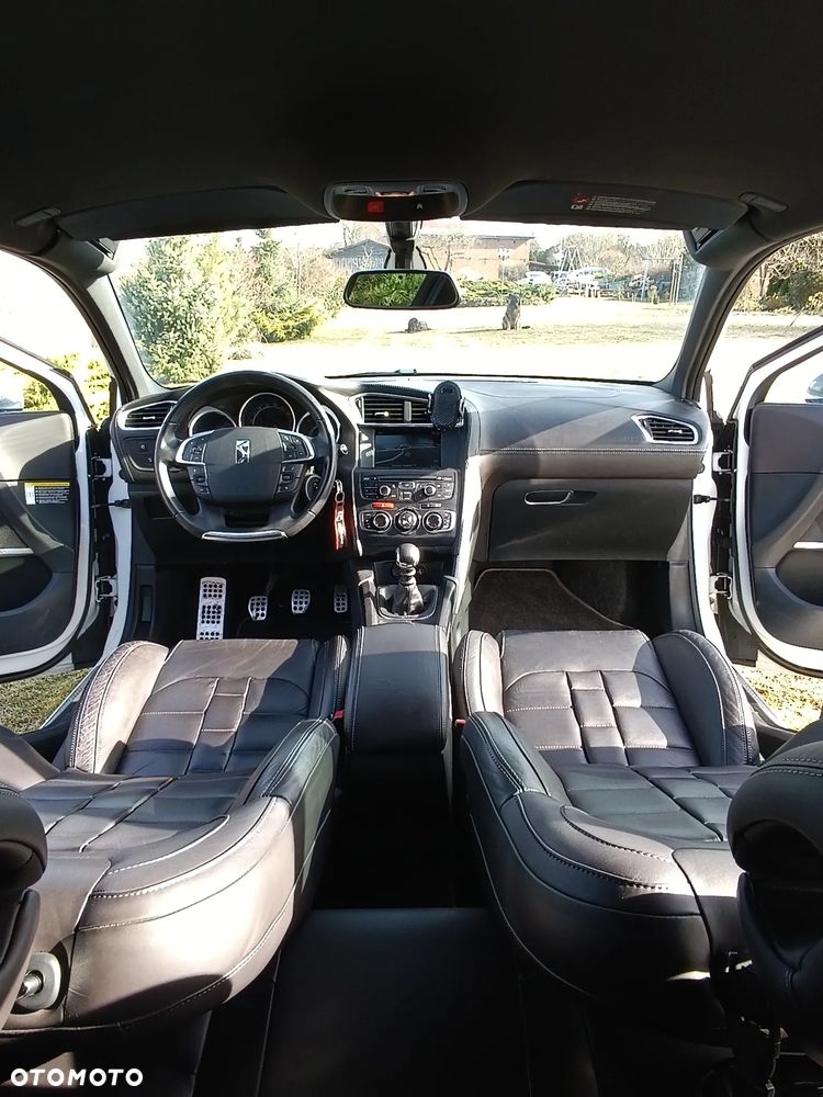 Citroën DS4 THP 200 SportChic - 11