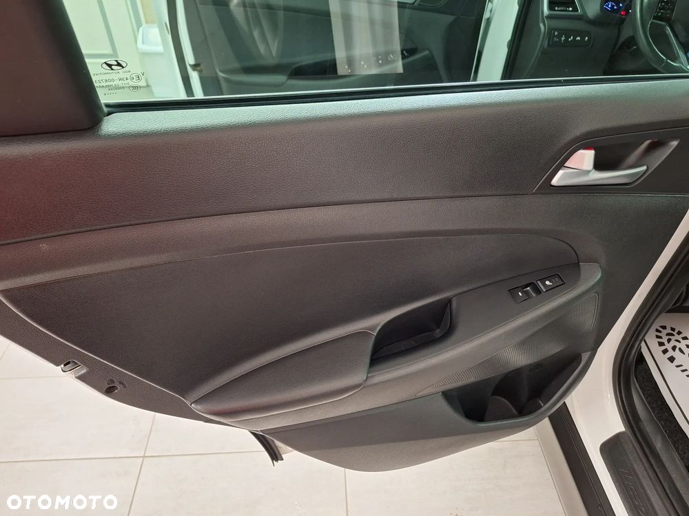 Hyundai Tucson 1.6 T-GDI TourdePologne 2WD - 18