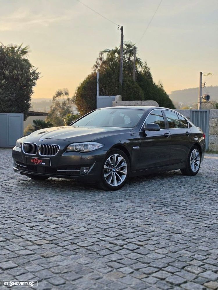 BMW 520 d Line Luxury Auto - 3